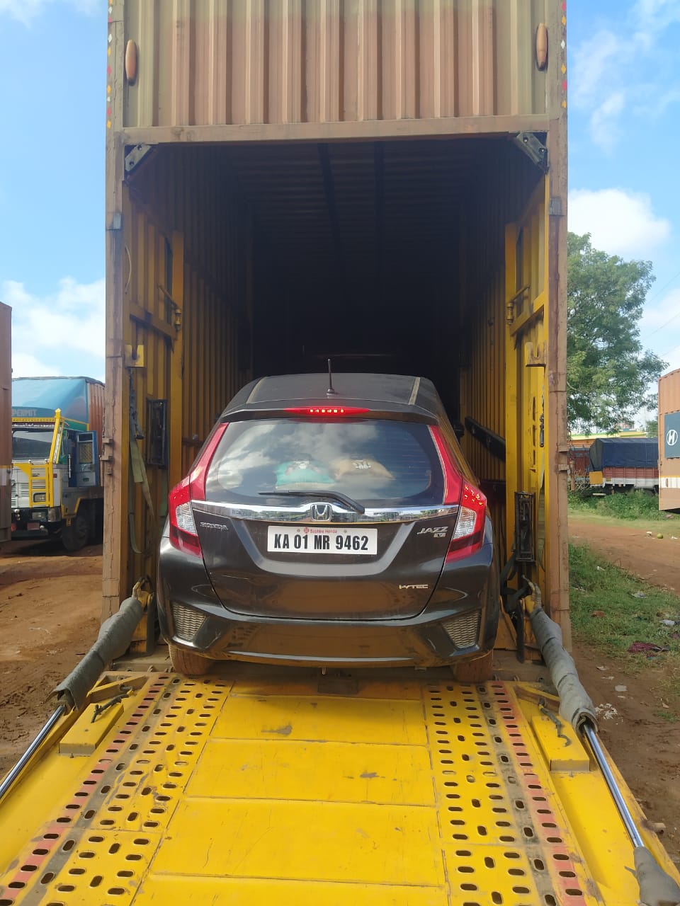 Safe car transportation service